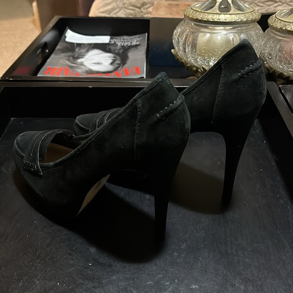 Black and cream hi heels - Picture 4 of 9